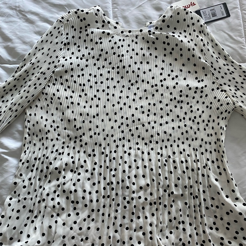 Adrianna Papell Dress Shirt (never worn)